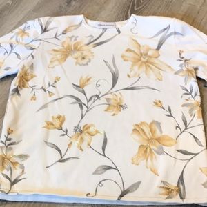 ⭐️ Alfred Dunner~~Lovely Short Sleeve. Sweater ⭐️